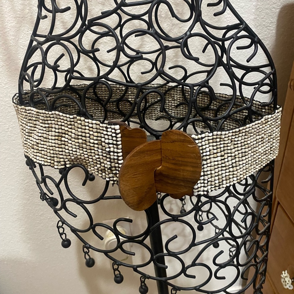 Beaded Natural Wood Buckle Waist Belt - Neutral Cream & Brown